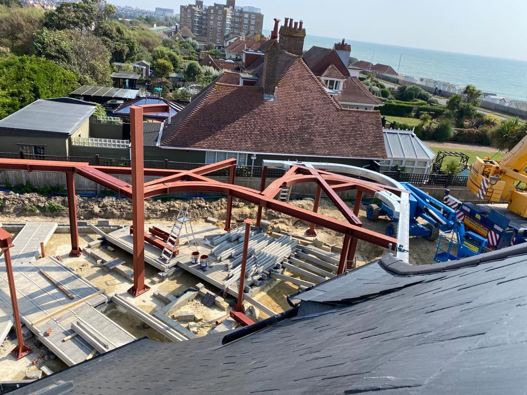 c0041e85-2e90-4d63-8b4a-3adad2f1f95f-min